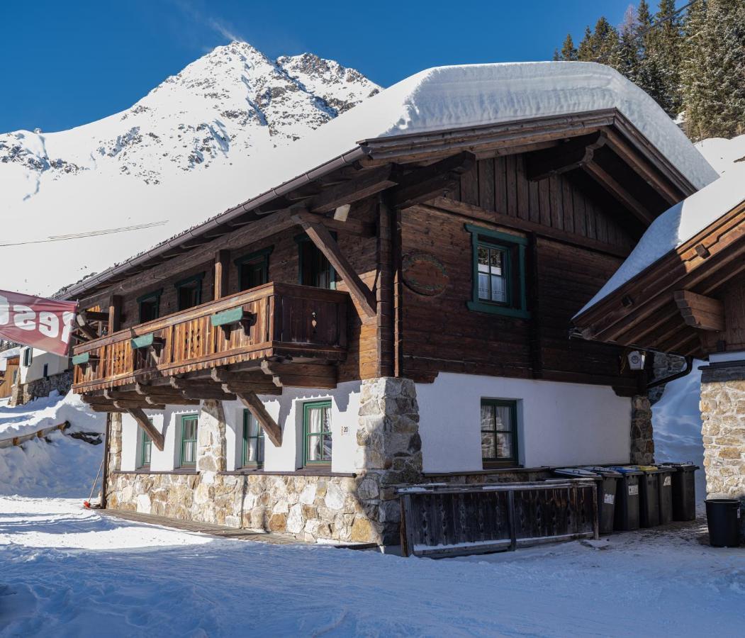 Hotel Silbertal - Almhuetten Solden Exterior photo